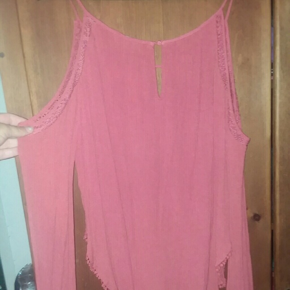 Cute top - Picture 2 of 5